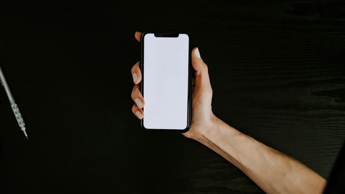 Mobilní data: Jedno nastavení, které operátoři nezmiňují a ušetří vám stovky korun měsíčně